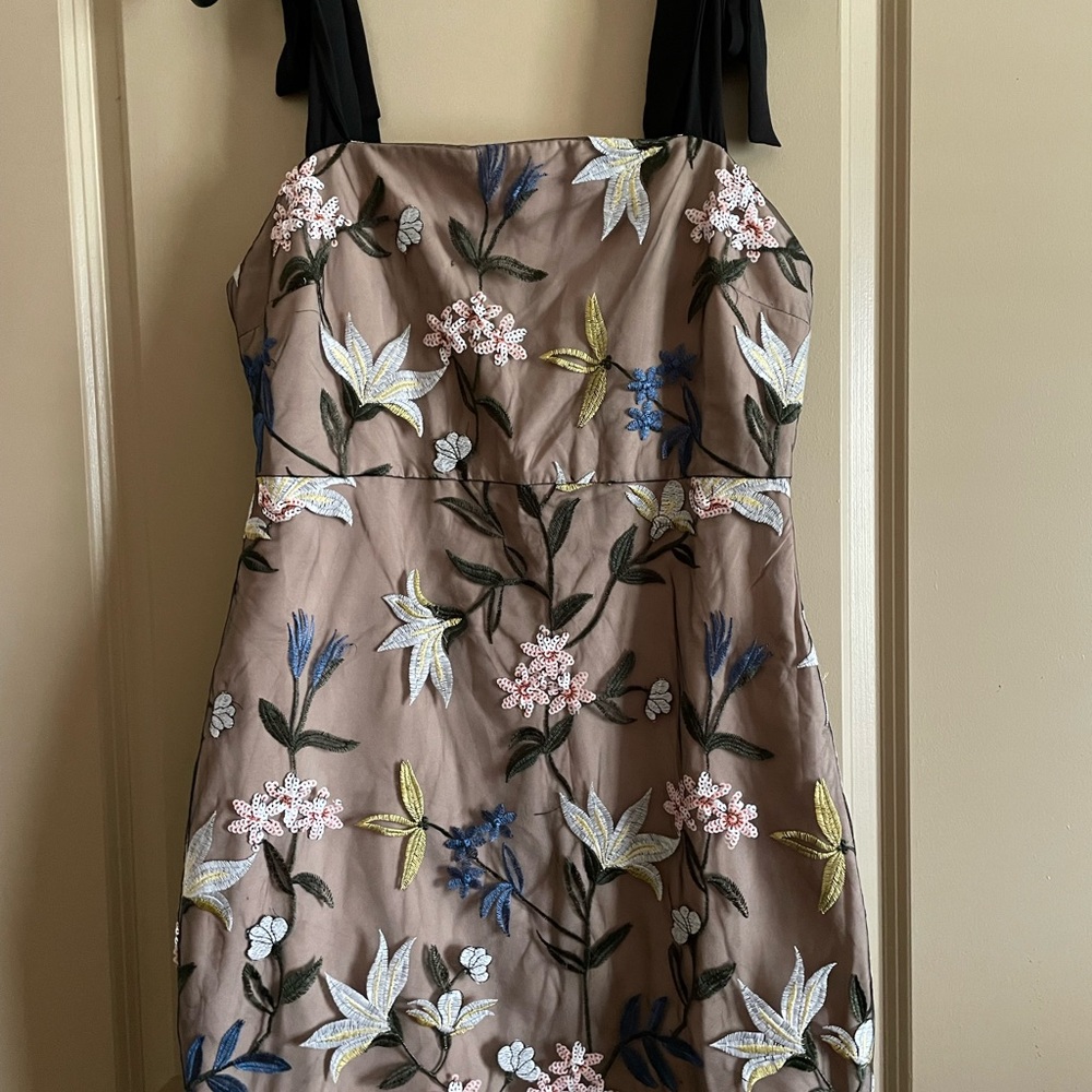 Endless Rose Floral Dress - Picture 2 of 9